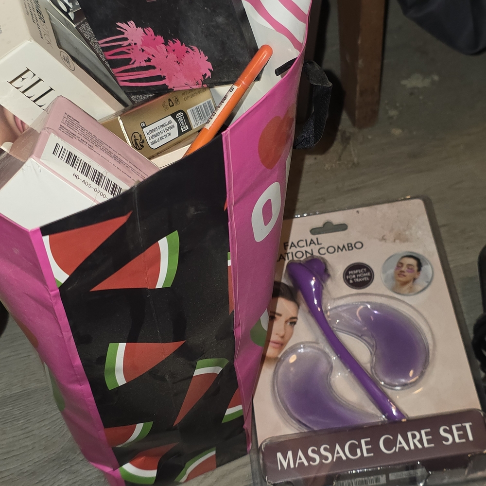 Bundle Skincare/Haircare & Makeup Bundle Deal & Ordinary Products - Picture 2 of 15